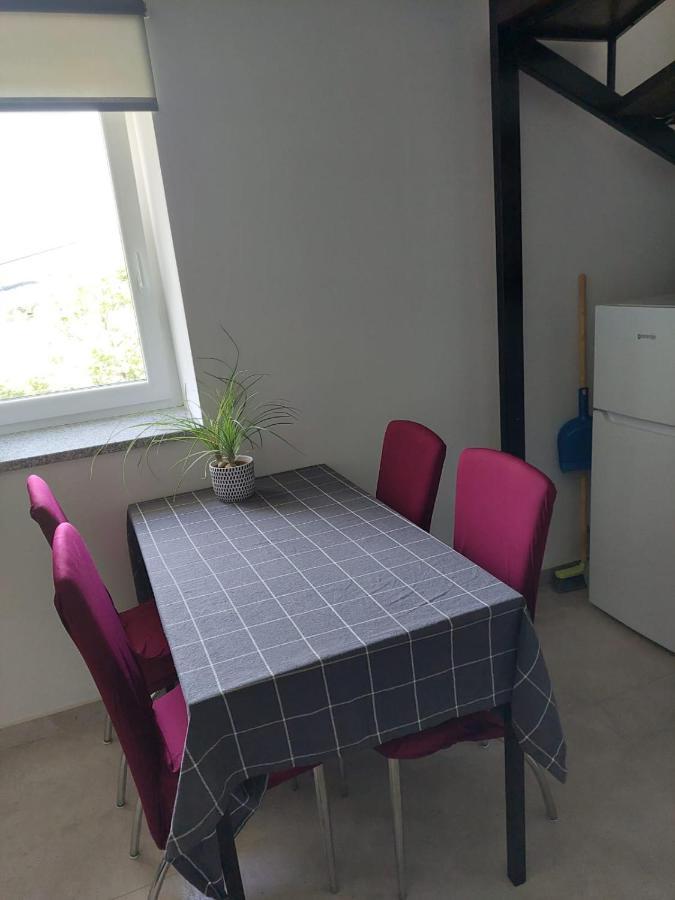 Apartman Sunset Plomin Exteriör bild